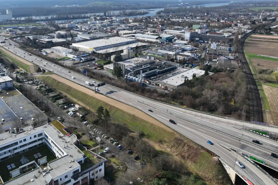 A643 Rheinbrücke Schierstein: Verkehrsfreigabe Teilbauwerk Ost an der Anschlussstelle Wiesbaden-Äppelallee