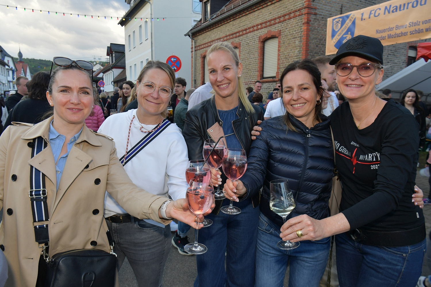 Aeppelbluetefest Wiesbaden Naurod 12 5 2023 039