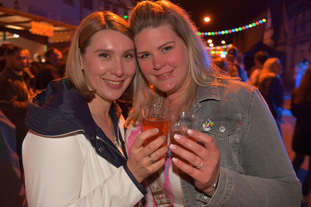 Aeppelbluetefest Wiesbaden Naurod 12 5 2023 039