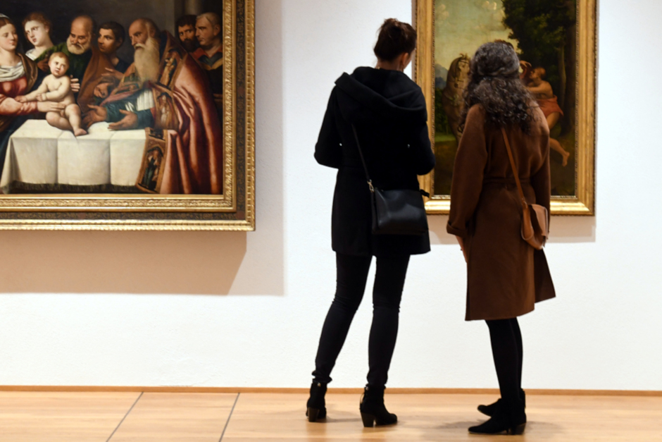 Kurze Nacht der Museen und Galerien: Wiesbaden feiert Kunst und Kultur Am 5. April lockt Wiesbadens größte Kunst- und Kulturnacht mit Rekordbeteiligung