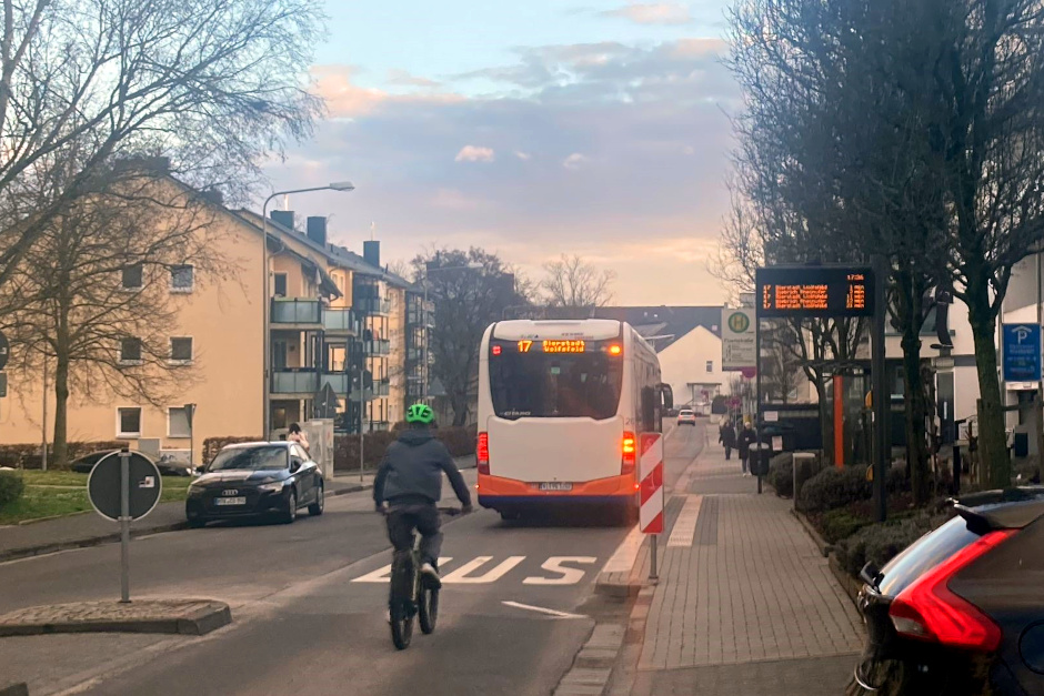 Carl-von-Linde-Straße in Wiesbaden wieder geöffnet. Bauarbeiten erfolgreich abgeschlossen.