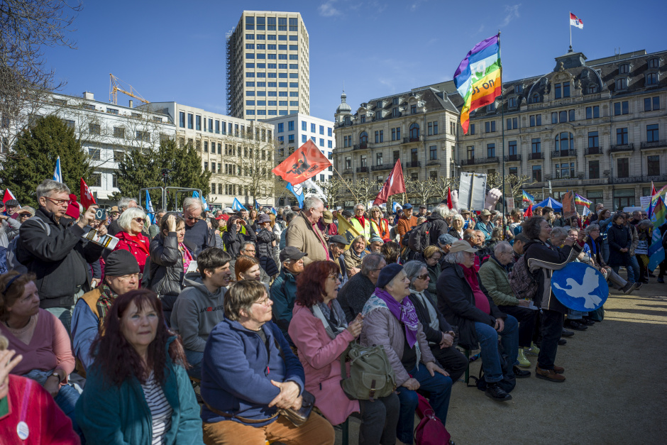 Die Veranstalter der Friedensdemo in Wiesbaden weisen die Kritik der Jüdischen Gemeinde entschieden zurück.