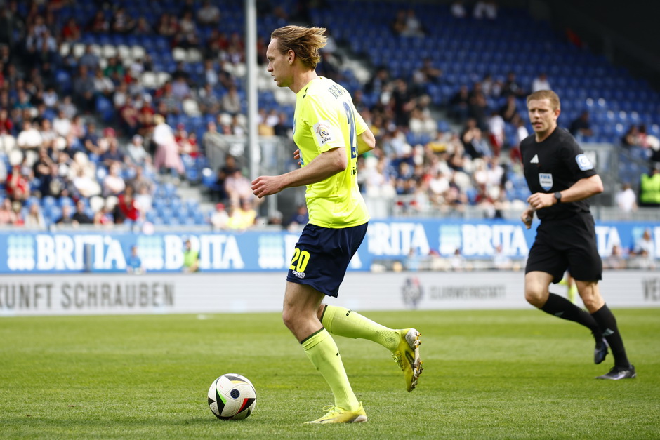 SV Wehen Wiesbaden gegen SV Waldhof Mannheim