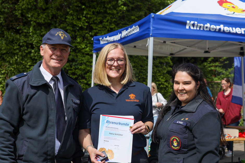 In Wiesbaden-Igstadt kamen 177 Kinder aus den Kinderfeuerwehren der Landeshauptstadt Wiesbaden zum 9. Kinderfeuerwehrtag zusammen.