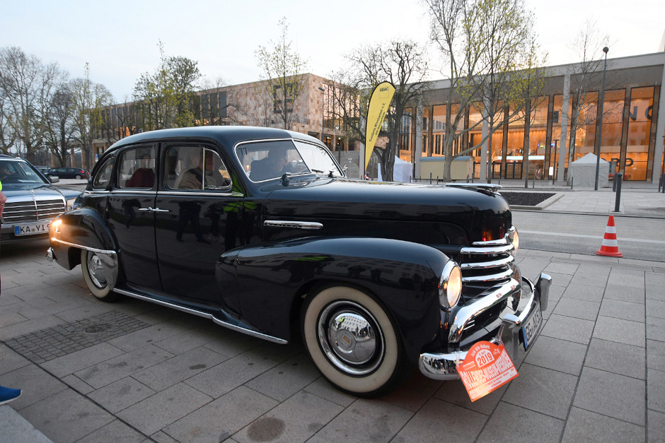 Kurze Nacht der Museen und Galerien: Wiesbaden feiert Kunst und Kultur Am 5. April lockt Wiesbadens größte Kunst- und Kulturnacht mit Rekordbeteiligung