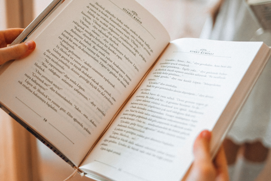 John von Düffel stellt „Ich möchte lieber nichts“ vor. Autorenlesung zum Welttag des Buches im Literaturhaus Wiesbaden.