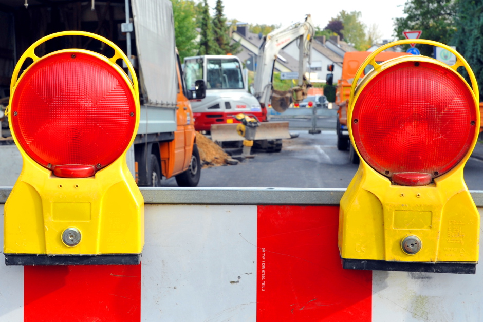 Sperrung der Steinstraße in Höhe der Einmündung Taubenstraße in Wiesbaden-Biebrich für Tiefbauarbeiten.
