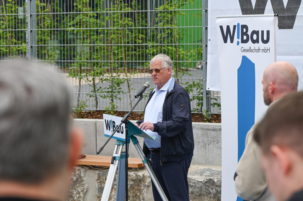 Die neue Einfeldturnhalle für die Adalbert-Stifter-Schule Wiesbaden wurde am Mittwoch feierlich eingeweiht.