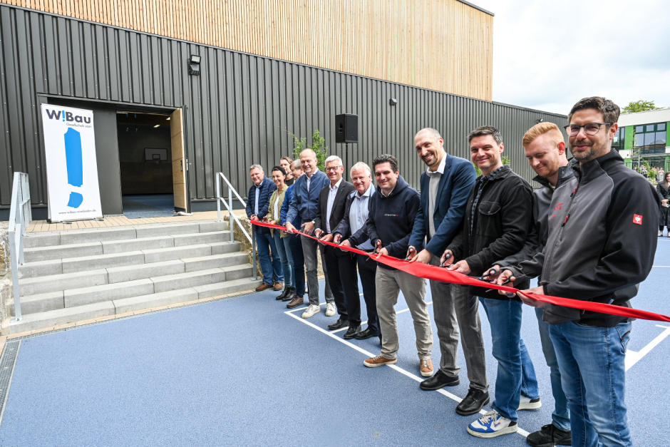 Die neue Einfeldturnhalle für die Adalbert-Stifter-Schule Wiesbaden wurde am Mittwoch feierlich eingeweiht.