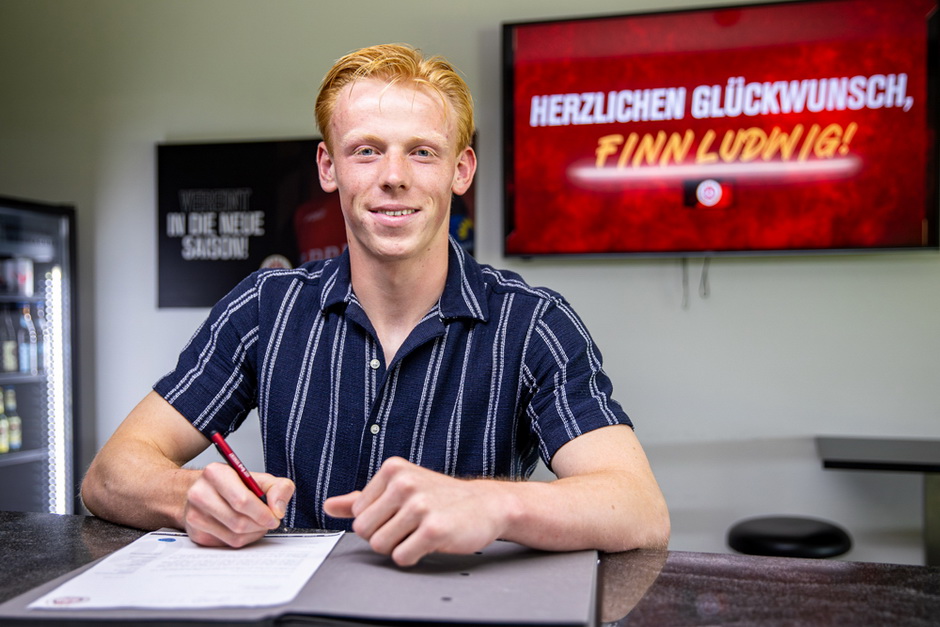 Finn Ludwig erhält Profivertrag beim SV Wehen Wiesbaden