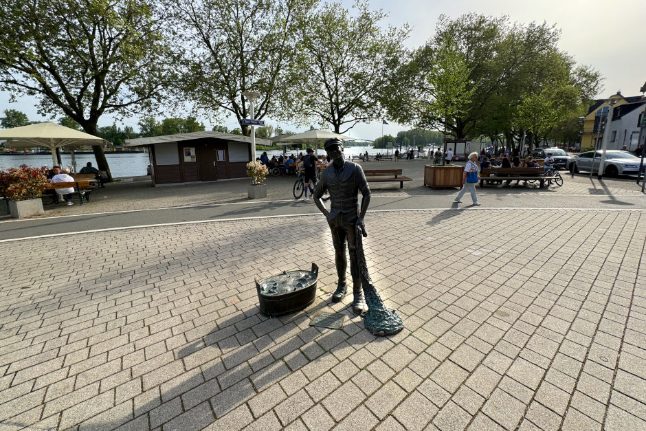 Schierstein bekommt sein stilles Örtchen – neue Toilettenanlage am Hans-Römer-Platz kommt früher als geplant