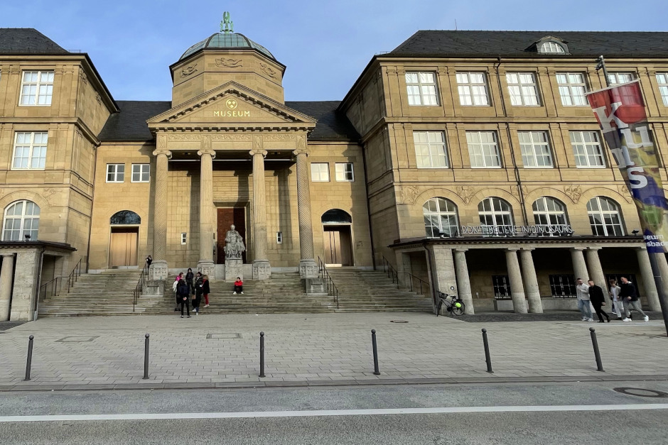 Seniorenbeirat: Exklusive 60-Plus-Führung im Museum Wiesbaden