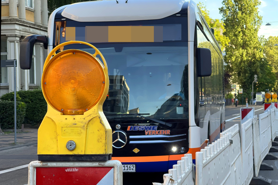 Großbaustelle Emser Straße in Wiesbaden. Zwei Jahre Sperrung – Buslinien nehmen große Umwege