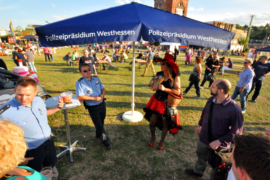 Polizeipräsidium Westhessen auf dem Christopher Street Day in Wiesbaden am Samstag, 31. Mai 2025