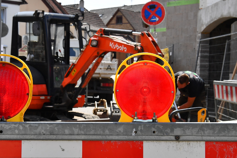 Sperrung der Ringstraße in Wiesbaden-Erbenheim für Bauarbeiten