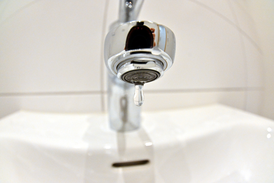 Wasserversorgung in Wiesbaden-Heßloch wird heute Nacht unterbrochen – Jetzt vorsorgen! ESWE Versorgung bittet Anwohner, Wasserreserven anzulegen und Hähne zu schließen