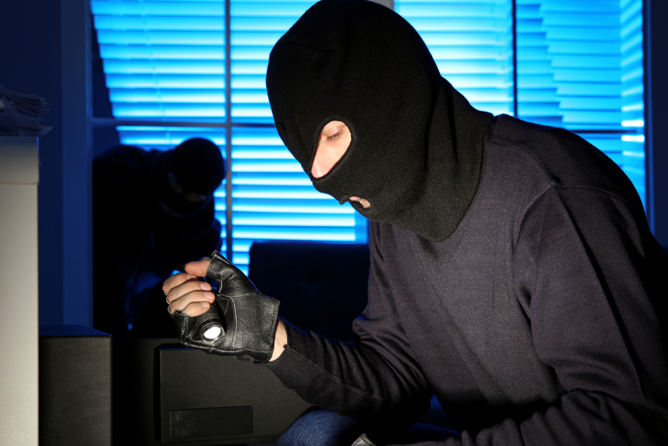 Zwei Wohnungen in Wiesbaden-Dotzheim von Einbrechern heimgesucht.
