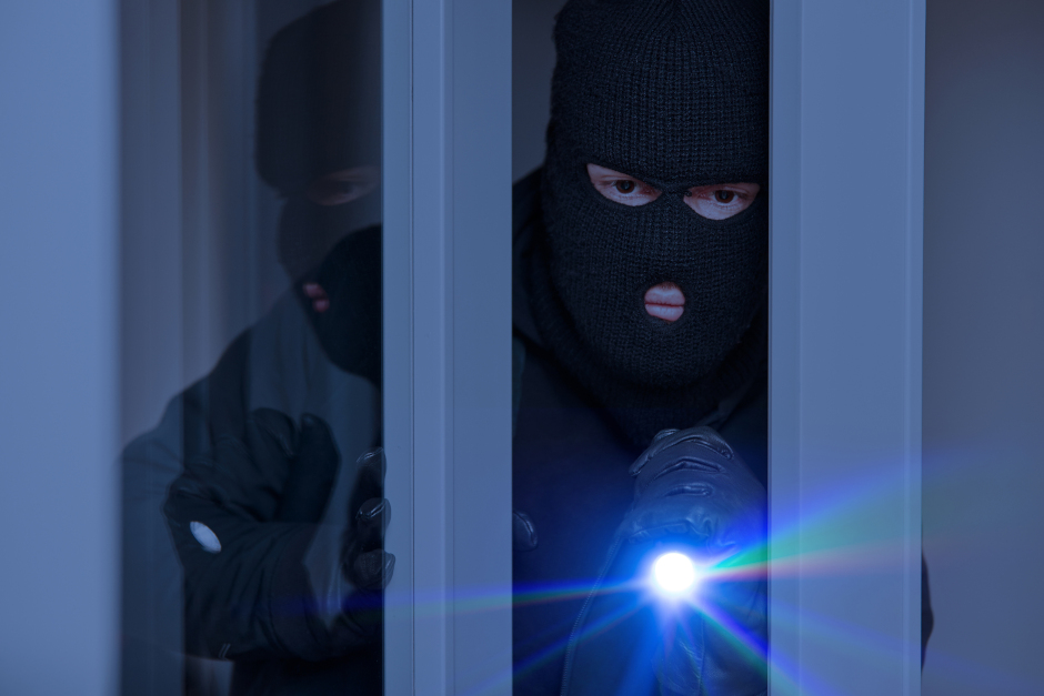 Dienstgebäude in der Nacht zum Montag in Wiesbaden von Einbrechern heimgesucht.