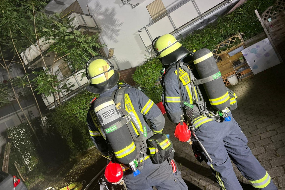 Feuerwehr Wiesbaden Einsatz Mehrfamilienhaus Herderstrasse
