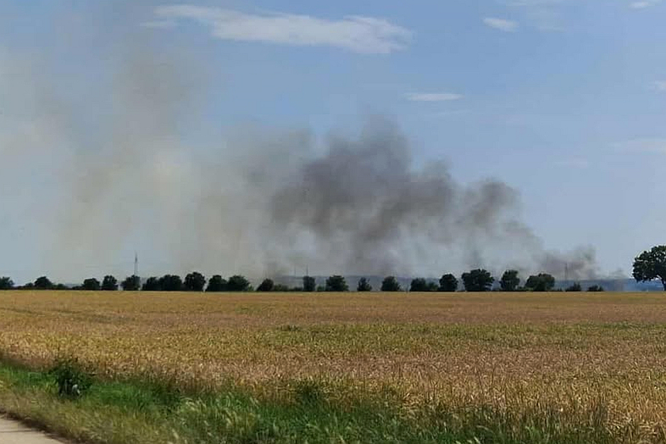 Feuerwalze bei Wiesbaden: Großbrand zwischen Erbenheim und Kastel wütet über 75.000 Quadratmeter