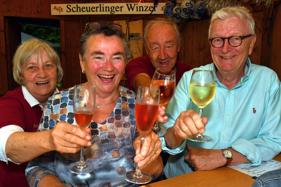 Pfingsten in Breckenheim: Ländchestage 2025 feiern Gemeinschaft, Genuss und gelebte Tradition mit Festumzug, Musik, Erbsensuppe und Discoparty. Am 8. und 9. Juni lädt Wiesbaden-Breckenheim zum Pfingstfest für die ganze Familie.