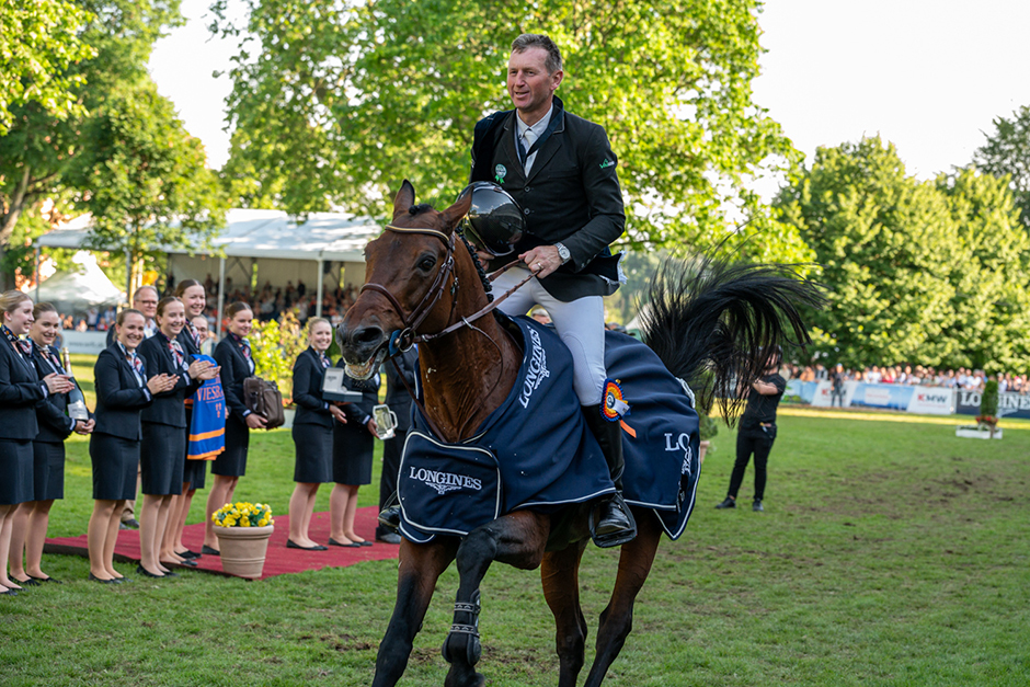 PfingstTurnier 2025: Wiesbaden wird zur Bühne für Pferdesport, Show und Sommerflair Vom 6. bis 9. Juni pulsiert der Biebricher Schlosspark – mit Dressur, Spannung, Pferdenacht und Picknickstimmung