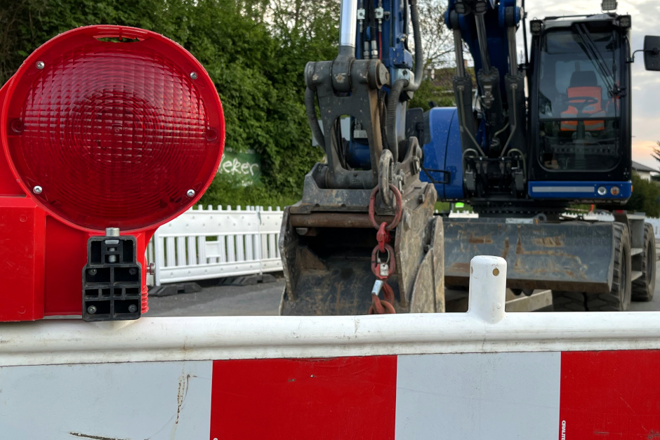 Sperrung der Solmsstraße in Wiesbaden-Südost für Tiefbauarbeiten.
