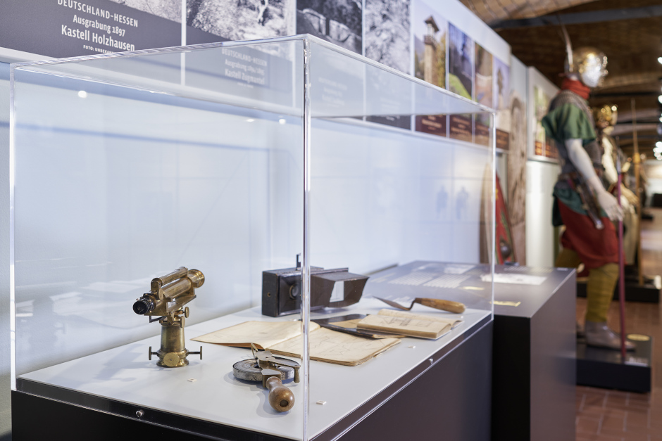 Kuratorenführung und römisches Beisammensein im Stadtmuseum Wiesbaden.