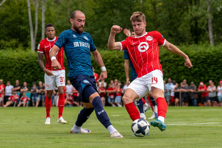 Fussball Testspiel, Kickers Offenbach SV Wehen Wiesbaden