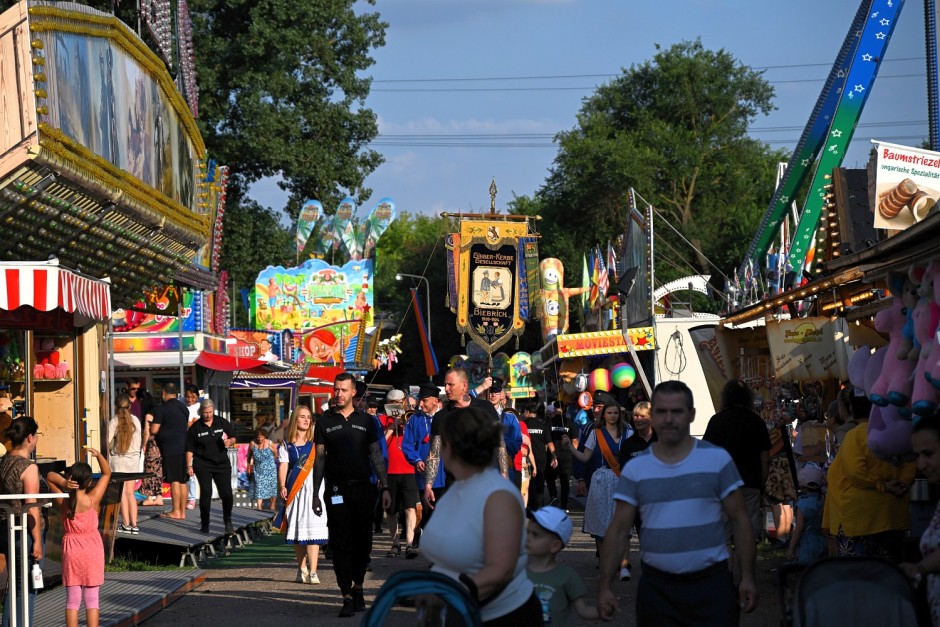 Tradition trifft Partylaune: Vom 18. bis 21. Juli wird die Bleichwiese zur Feiermeile – mit Musik, Fahrgeschäften, Brillantfeuerwerk und kulinarischer Vielfalt. Der Eintritt ist frei.