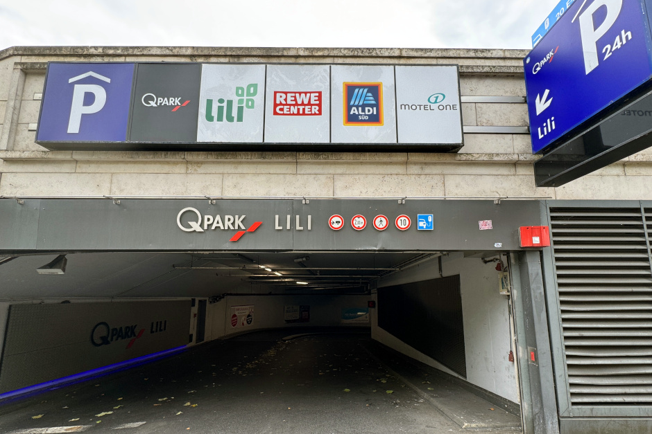 Autofahrer parken ab sofort so bequem wie nie zuvor in dem Parkhaus von Q-Park in Wiesbaden. Das Lilie Parkhaus.