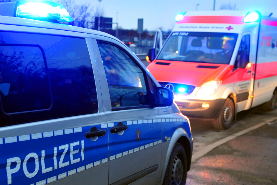Schwerer Verkehrsunfall auf der B263: Rollerfahrer nahe Amöneburger Kreisel in Wiesbaden schwer verletzt.