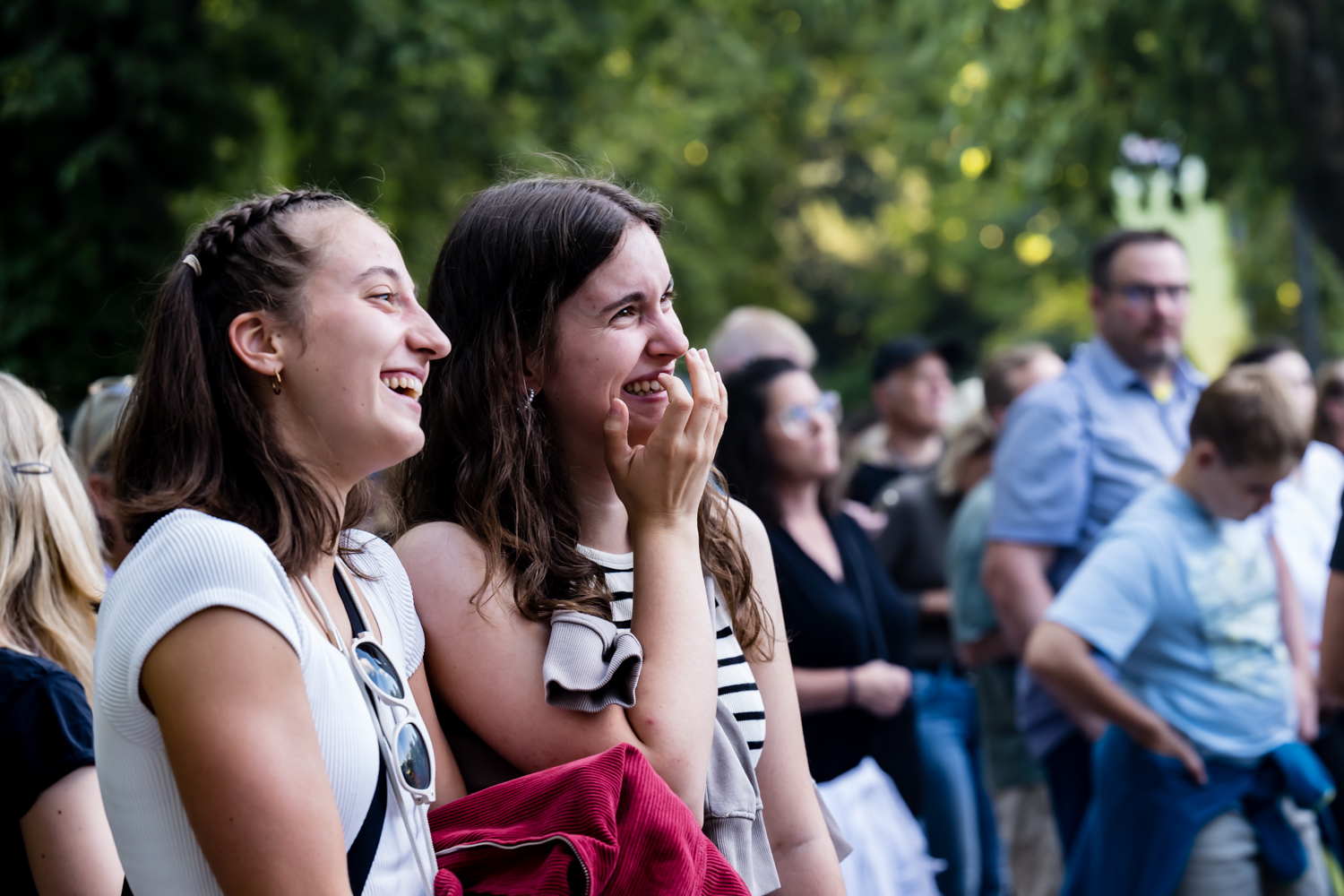 Rheingau Musik Festival: Open-Air-Konzert mit Revolverheld im Kurpark Wiesbaden am Donnerstag, 17. Juli 2025