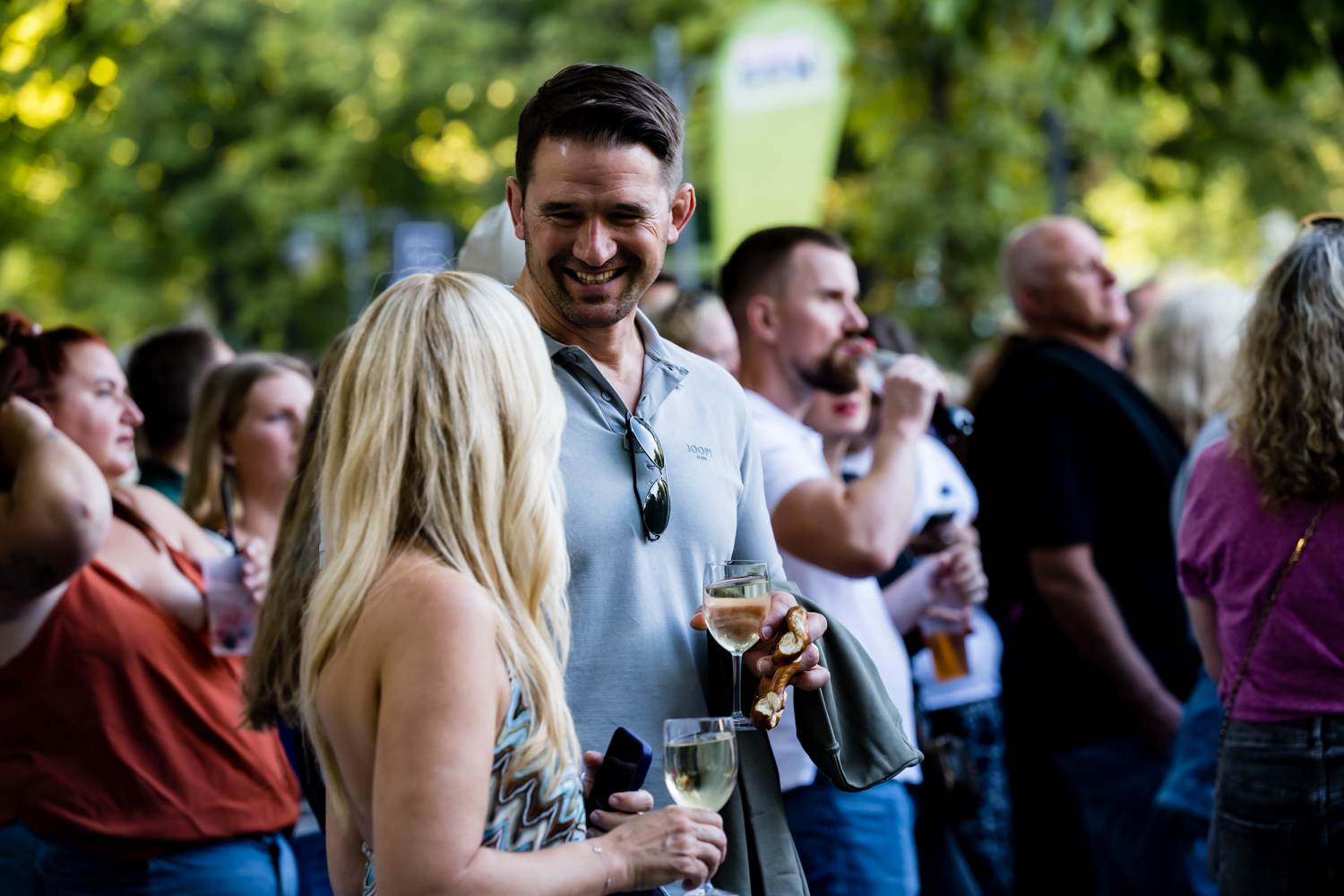 Rheingau Musik Festival: Open-Air-Konzert mit Revolverheld im Kurpark Wiesbaden am Donnerstag, 17. Juli 2025