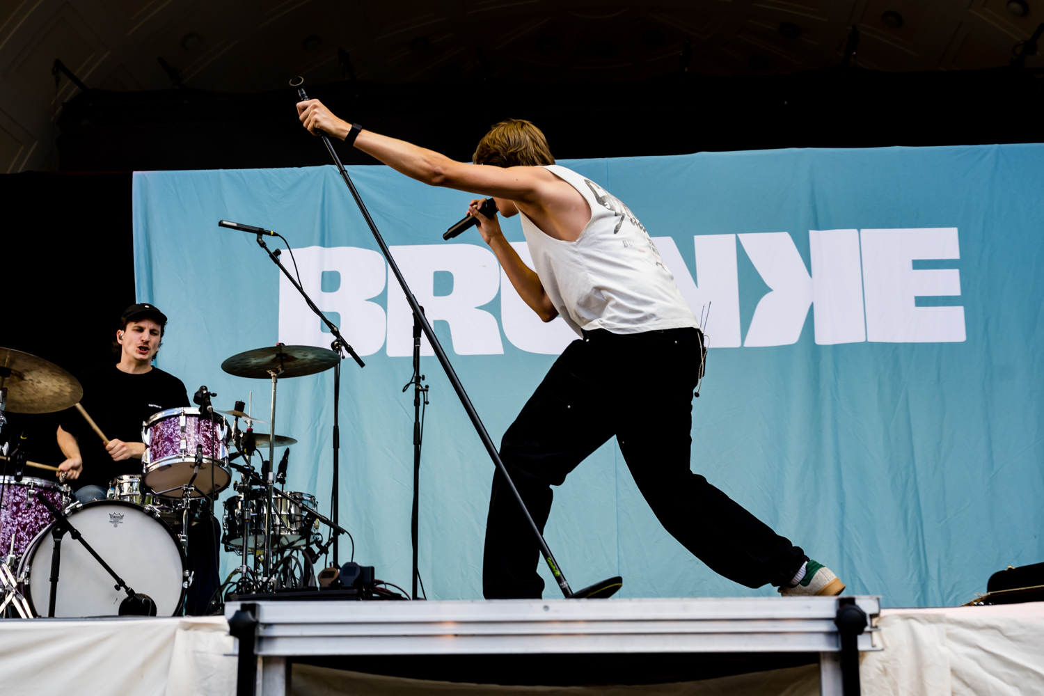 Rheingau Musik Festival: Open-Air-Konzert mit Revolverheld im Kurpark Wiesbaden am Donnerstag, 17. Juli 2025