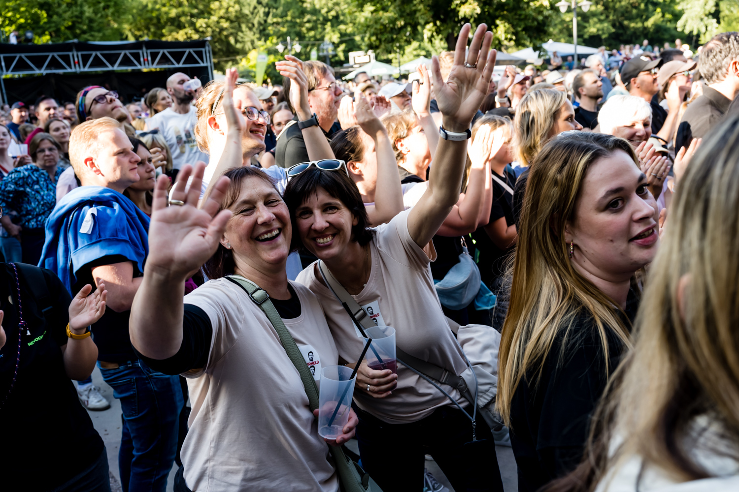 Rheingau Musik Festival: Open-Air-Konzert mit Revolverheld im Kurpark Wiesbaden am Donnerstag, 17. Juli 2025