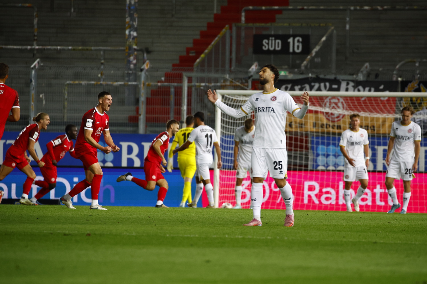 Essen schießt das entscheidende Tor in der Nachspielzeit