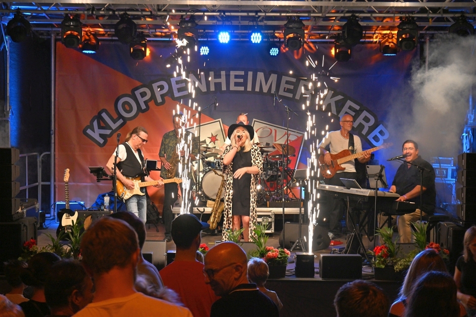 Riesen Stimmung bei der Kerb in Wiesbaden-Kloppenheim
