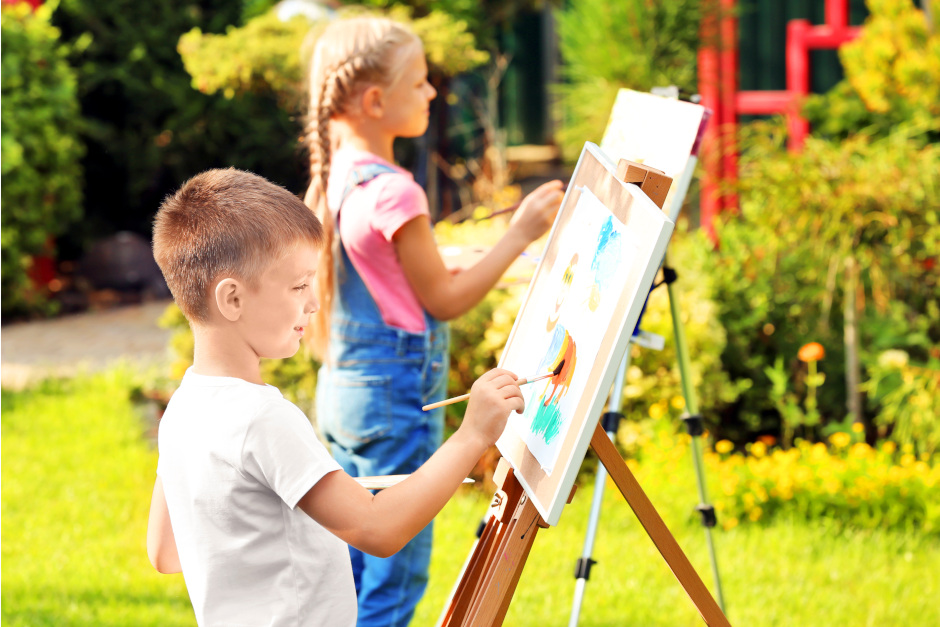 Der Tier- und Pflanzenpark Fasanerie Wiesbaden lädt junge Kreative zum Workshop „Art in the Park“ ein. Im Rahmen der Reihe „Natur-Erleben in der Fasanerie“ können Jugendliche die Tier- und Pflanzenwelt des Parks künstlerisch entdecken.