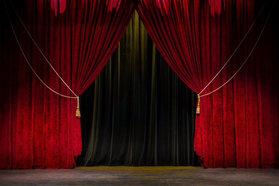 In einigen Wiesbadener Stadtbibliotheken wird ein Theaterstück für Kinder aufgeführt