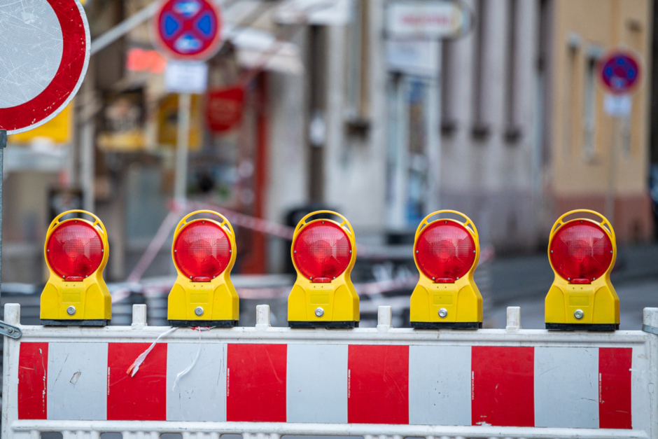 Vollsperrung der Wellritzstraße in Wiesbaden für Tiefbauarbeiten.