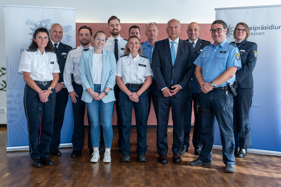 Hessens Innenminister Roman Poseck besuchte das 5. Polizeirevier in Wiesbaden