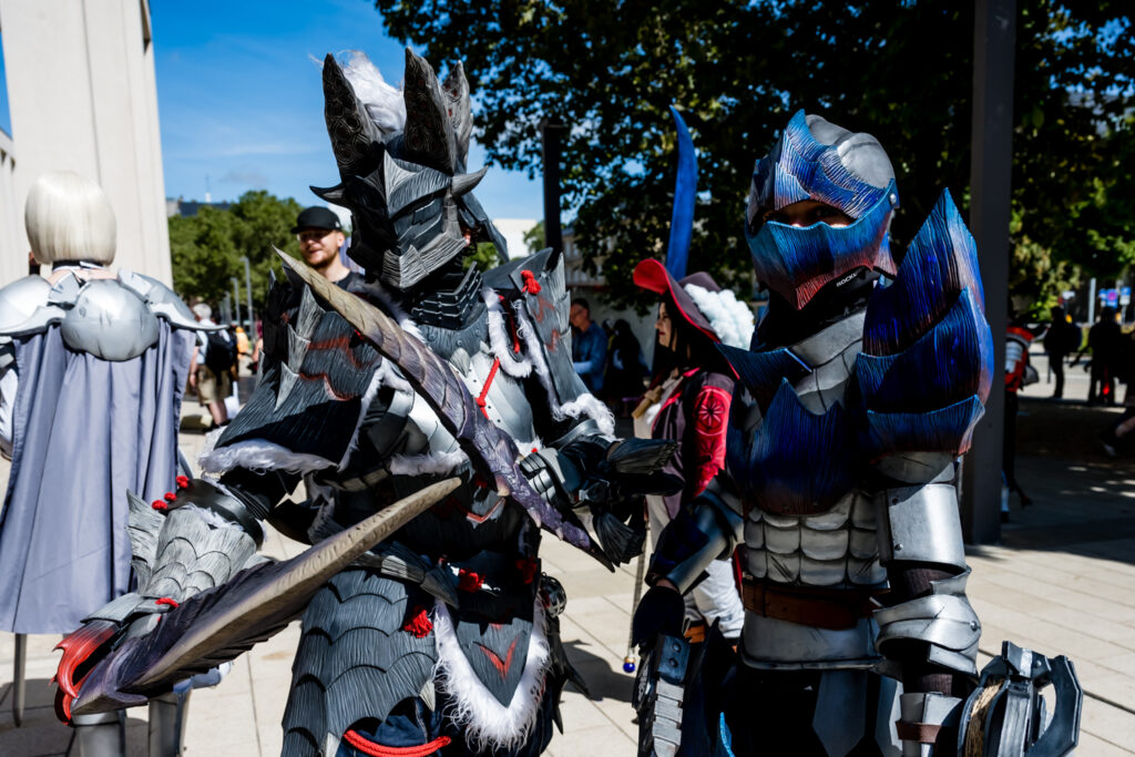 An diesem Wochenende, von Freitag, dem 5. September, bis Sonntag, dem 7. September, verwandelt sich die Innenstadt wieder in eine bunte Bühne für Anime- und Manga-Fans. Die Convention Connichi findet zum dritten Mal im RheinMain CongressCenter (RMCC) statt und erwartet Tausende von Besucherinnen und Besuchern in fantasievollen Kostümen