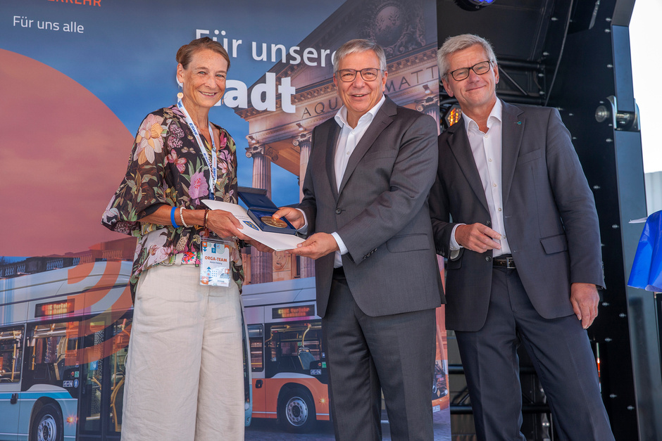 Großer Andrang beim Jubiläumsfest von ESWE Verkehr in Wiesbaden