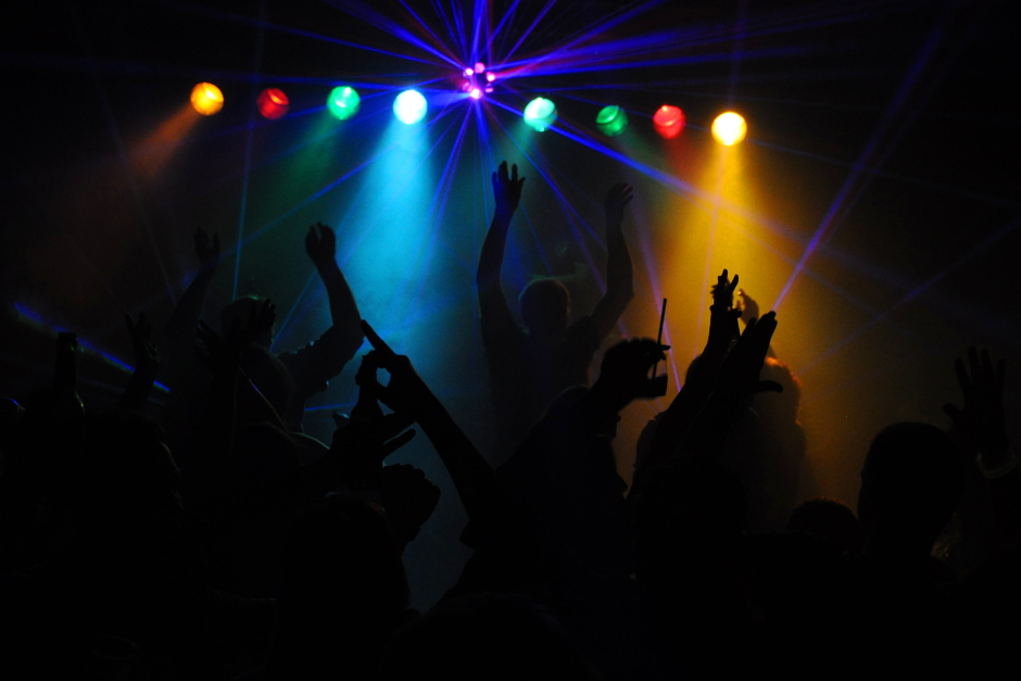 Rhythmus Royal: Tanzball mit Afterparty in Wiesbaden-Delkenheim