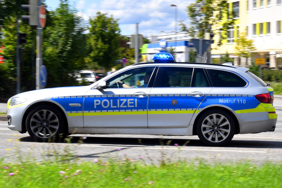 Verfolgungsfahrt in Wiesbaden: Gestohlener BMW flüchtet vor Polizei