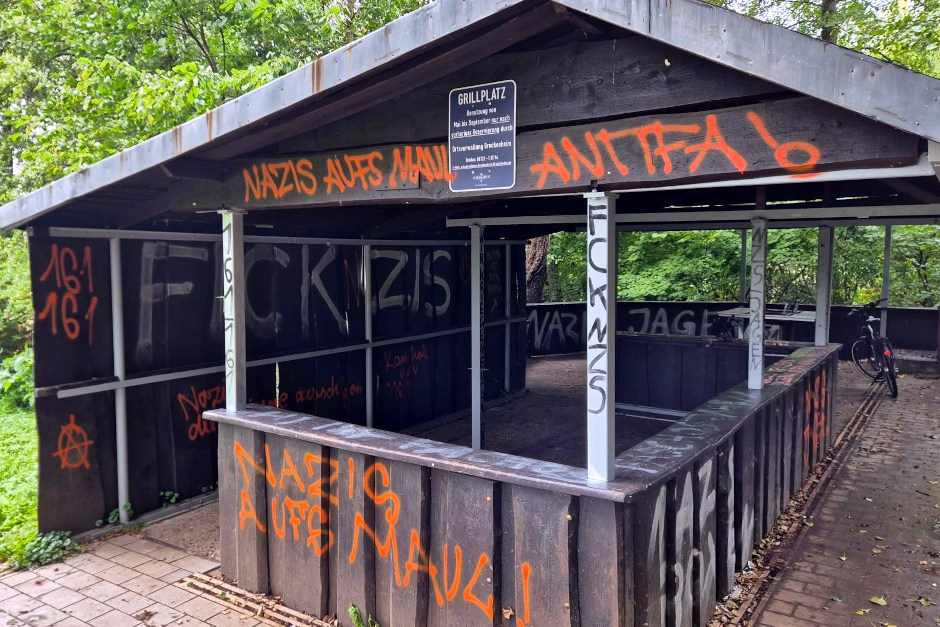 Vandalismus am Pfingstborn-Anlage in Breckenheim: Ortsvorsteher Köhler verurteilt Zerstörung emphatisch.