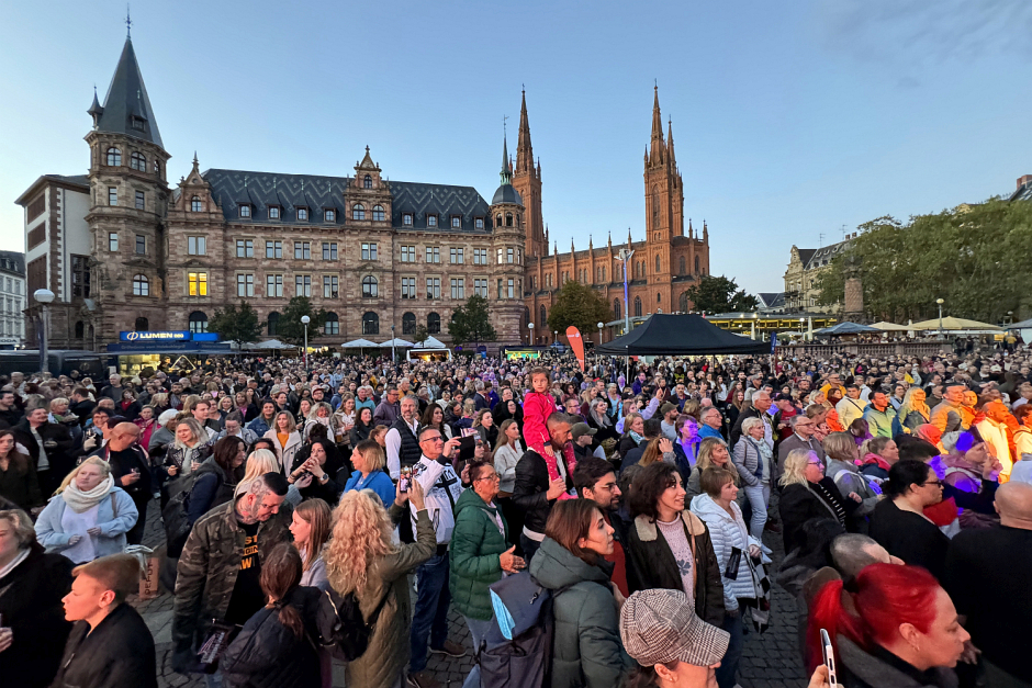 Das Wiesbadener Stattfest mit Herbstmarkt und Erntedankfest findet am letzten September-Wochenende statt.