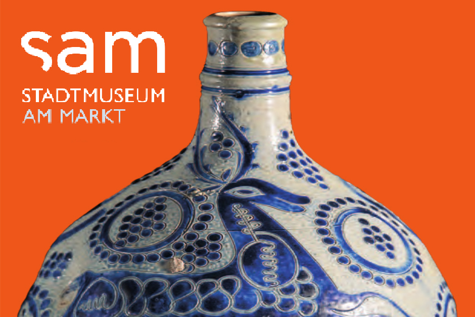 Stadtmuseum Wiesbaden zeigt Ausstellung „Grau, Blau, Geritzt – Westerwälder Steinzeug“.