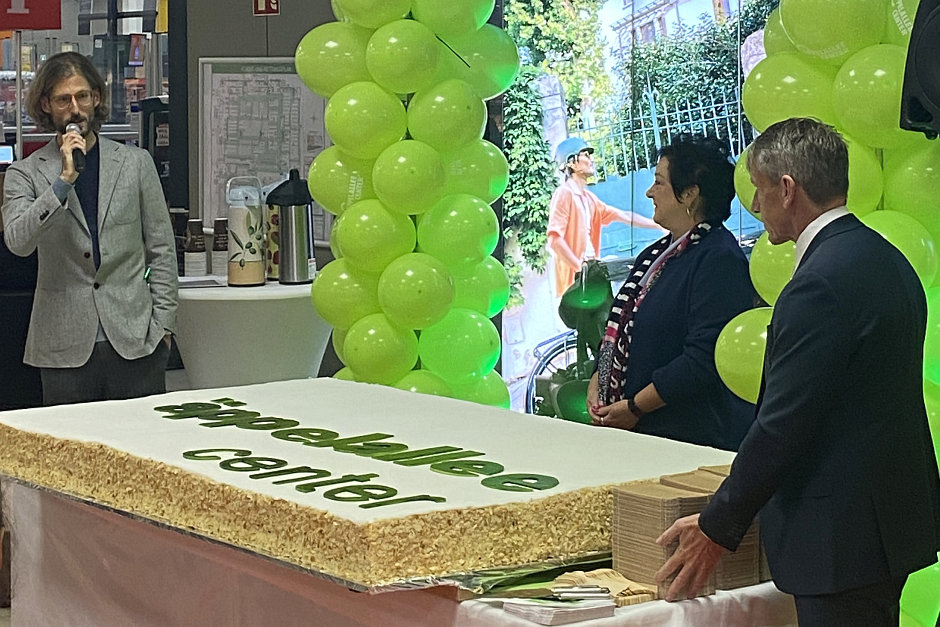 Jubiläums-Knaller in -Wiesbaden-Biebrich: Äppelallee-Center feiert 55. Geburtstag mit fulminantem Start und großem Andrang